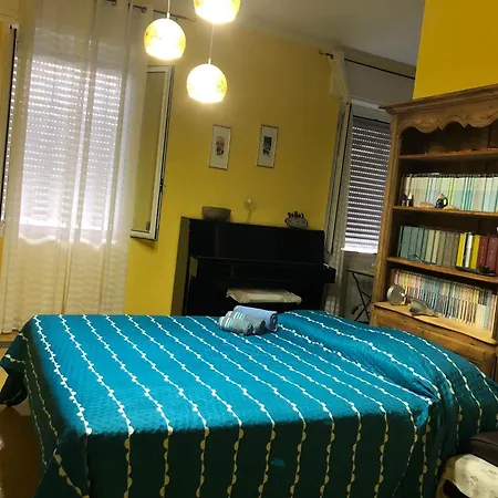 Apartment Casa Vacanze Gialloblubis