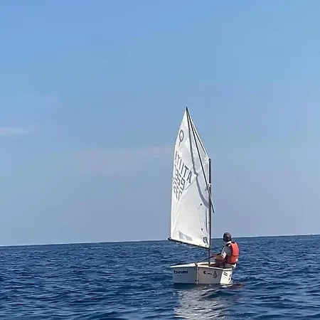 Casa Vacanze Gialloblubis *