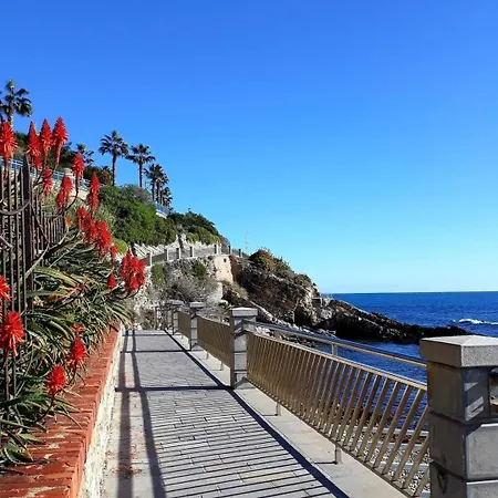 Casa Vacanze Gialloblubis Imperia
